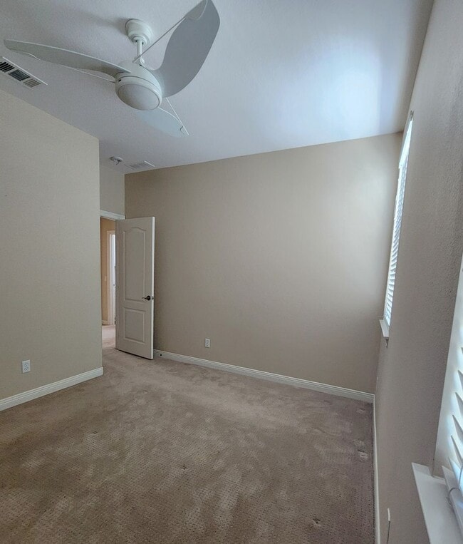 Building Photo - Beautiful 5BD, 3BA, 2,871 Sq. Ft. Home In ...