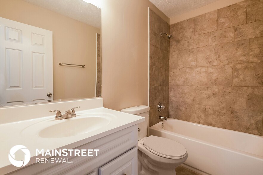 Building Photo - 3233 Forest Breeze Dr