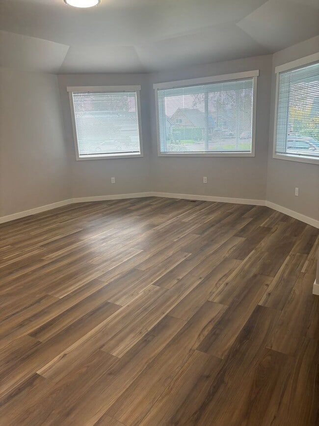 Building Photo - Beautifully Remodeled Single-Level House in North Newberg