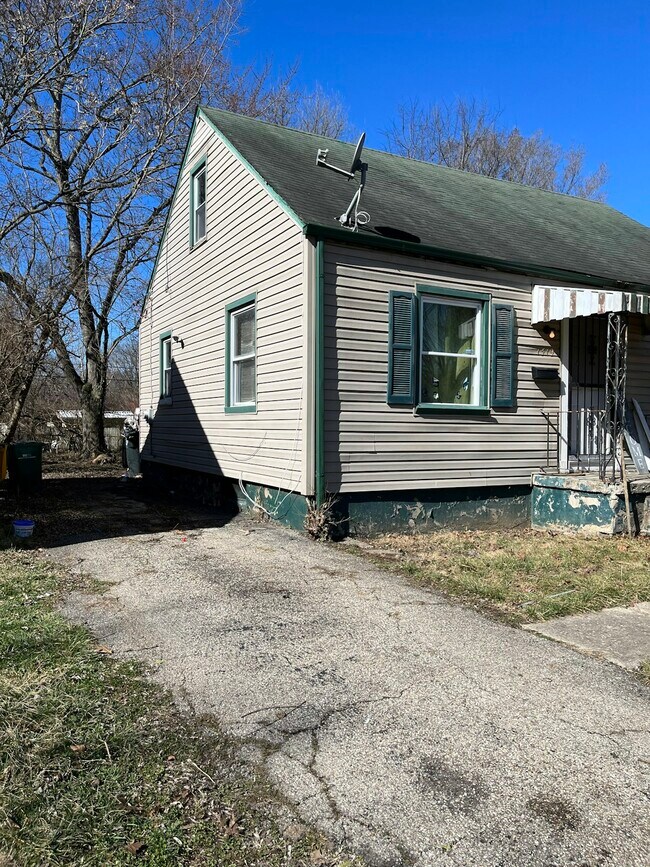 Building Photo - 1319 Kingsley Ave