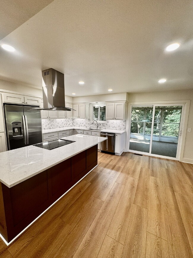 Building Photo - 14911 Dutchmans Dr