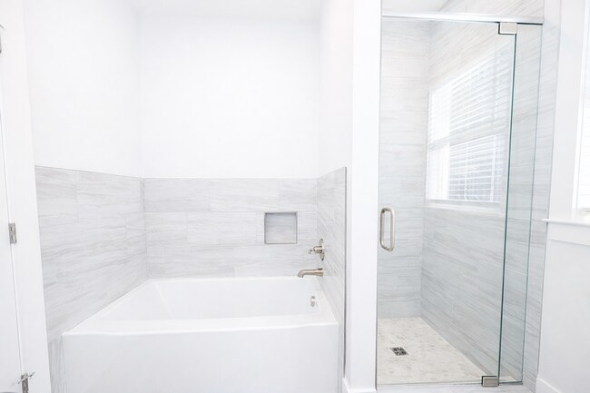 Building Photo - New Construction - North Asheville - Rental