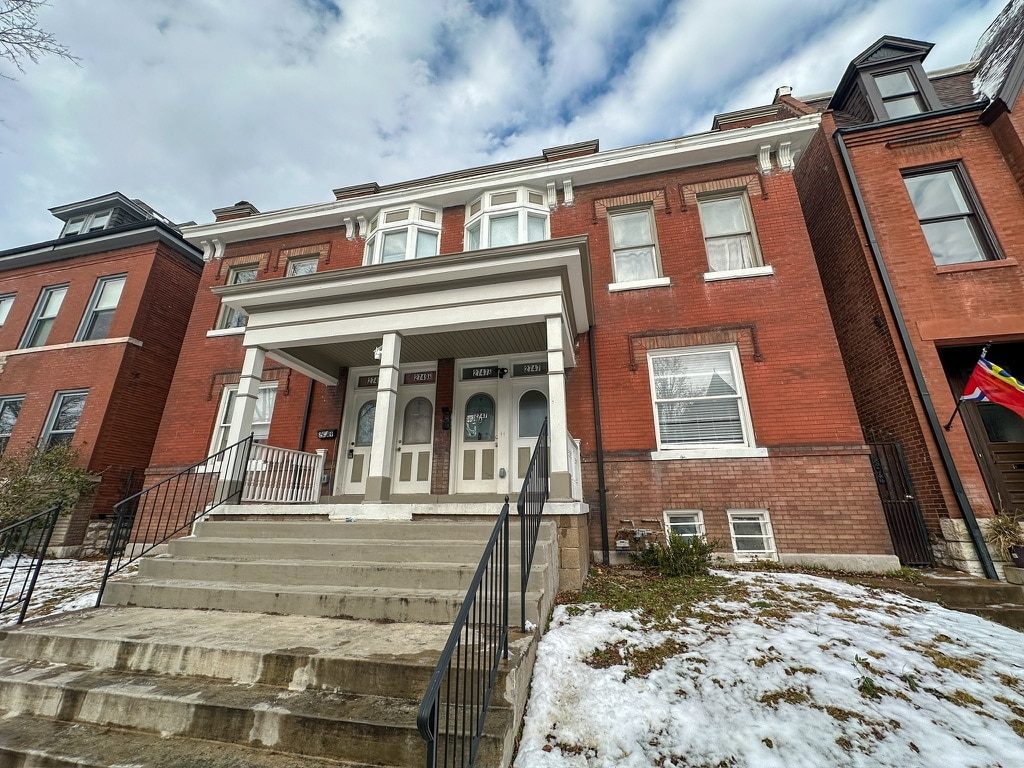 Building Photo - 2747 Armand Pl