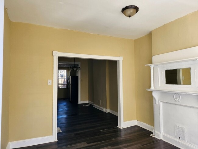 Building Photo - Charming 3BR Townhome in Baltimore