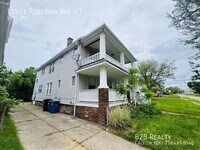 Building Photo - 11521 Tuscora Ave
