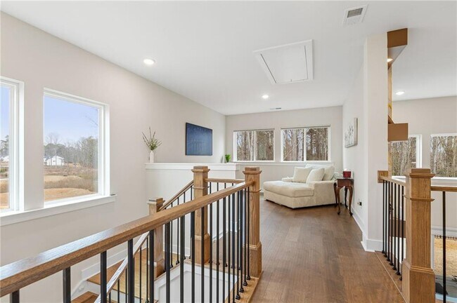 Building Photo - 4815 Briscoe Dr
