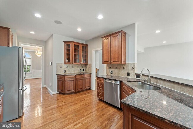 Building Photo - 42524 Rowderbury Square