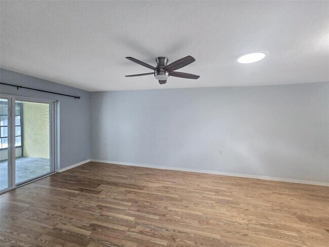 Building Photo - 6107 Evergreen Cir
