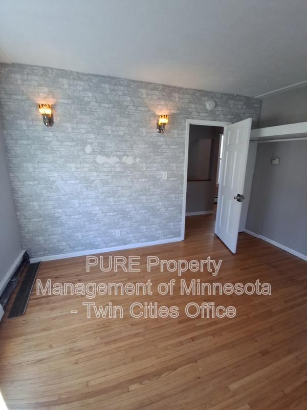 Building Photo - 1212 Sibley St