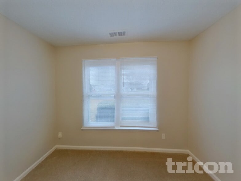 Building Photo - 4312 Windjammer Ct SW