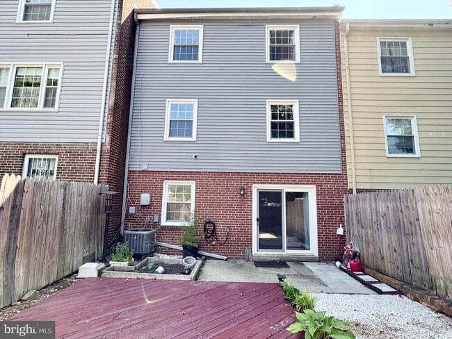 Building Photo - 12732 Lighthouse Ln