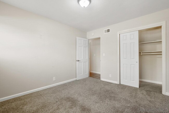 Building Photo - 3752 Alta Loma Dr