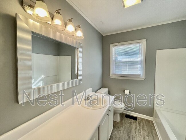 Building Photo - 7401 Paxton Dr