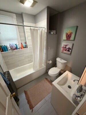 Building Photo - 121 Hillside St