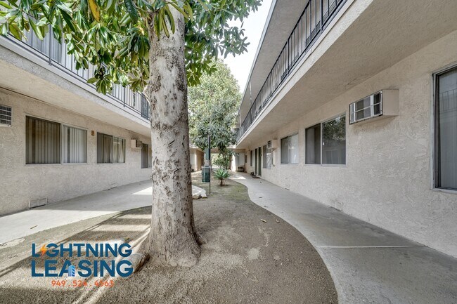 Building Photo - 8123 Langdon Ave