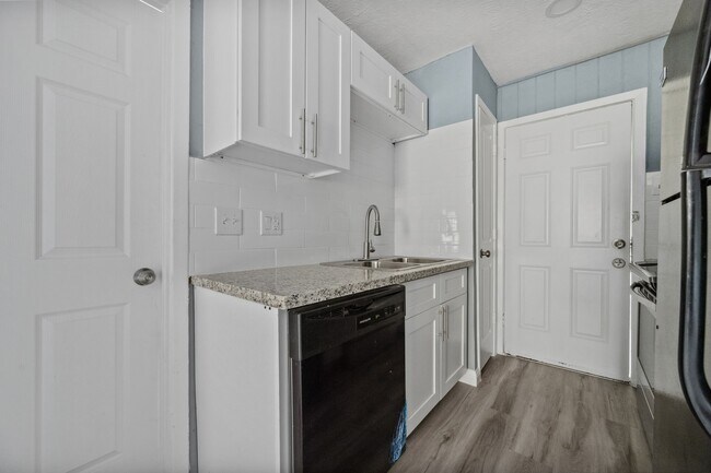 Building Photo - 3425 Nettleton St