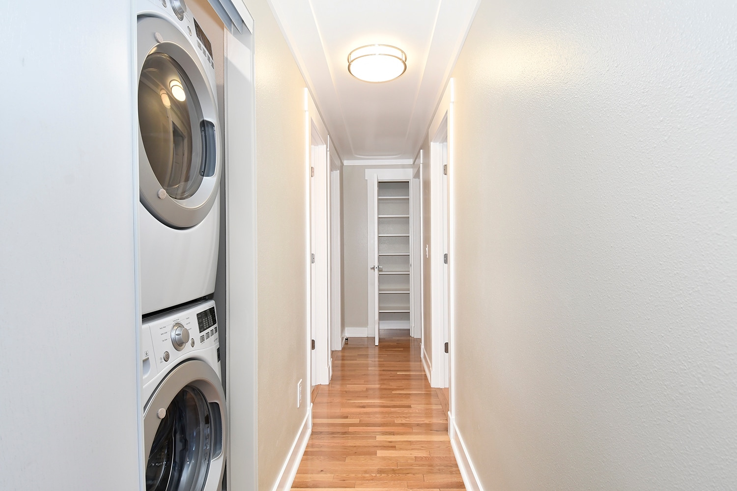 Building Photo - 6 SE 136th Ave