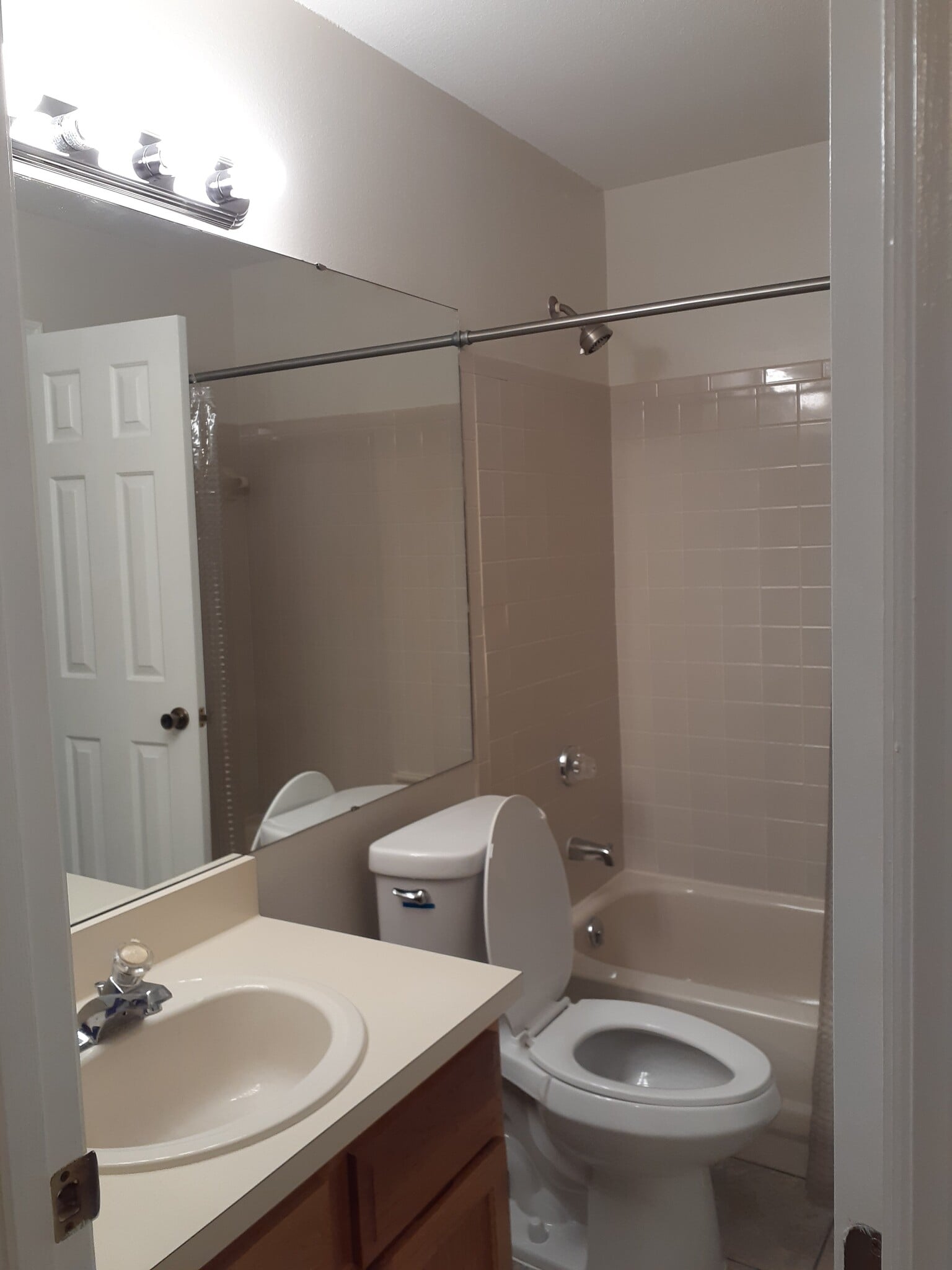 Building Photo - 900 Northern Dancer Way