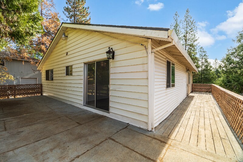 Building Photo - 6273 Dolly Varden Ln