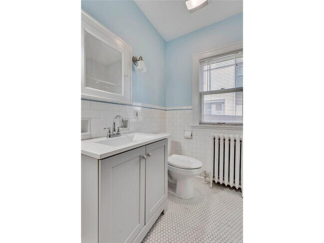 Building Photo - 3829 Aldrich Ave S