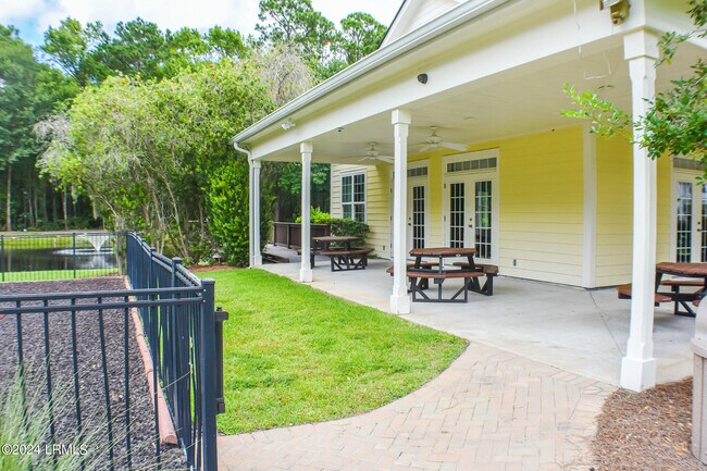 Building Photo - 43 Blue Haw Ct