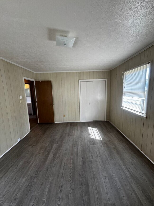 Building Photo - 3/1 House in Kingstown, NC (Shelby)