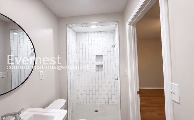 Building Photo - 4-Bed/2-Bath/Pet Friendly/Available Soon!