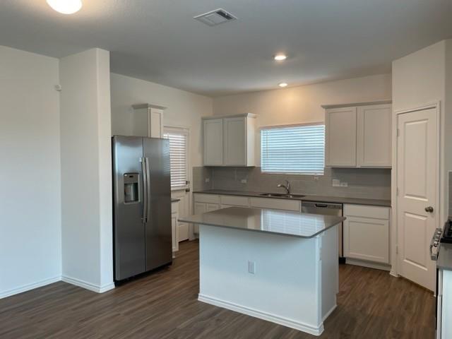 Building Photo - 10413 Premier Park St