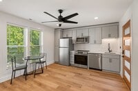 Building Photo - 507 Dupree St
