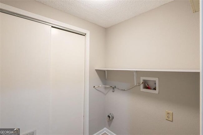Building Photo - 3067 Steeplechase Dr