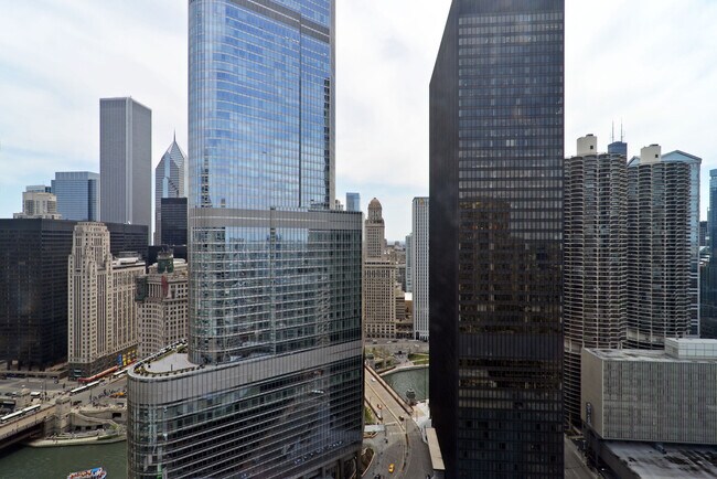 Building Photo - 440 N Wabash Ave