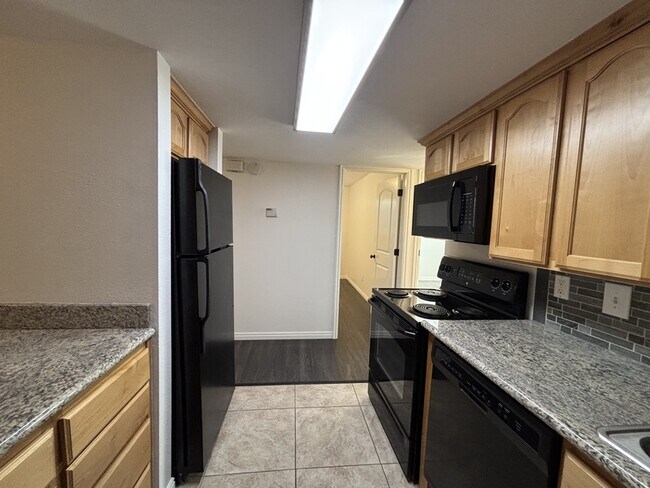 Building Photo - 5700 S 900 E