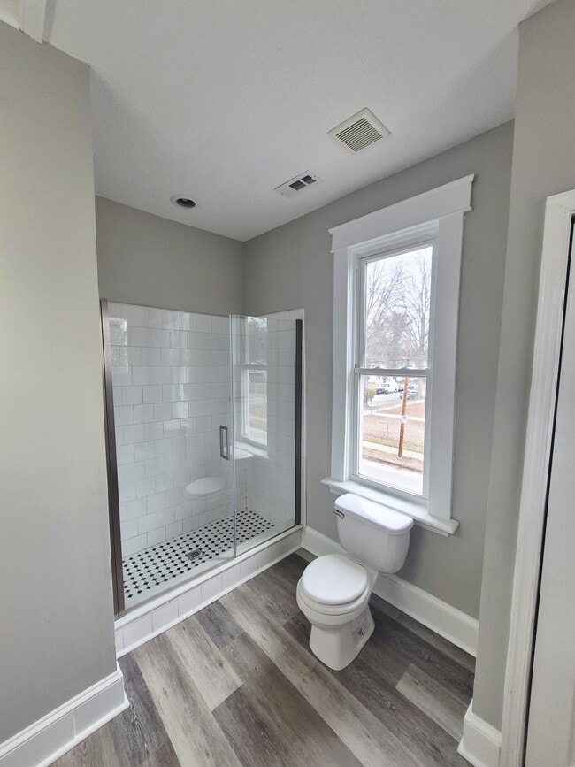 Building Photo - 3325 Florida Ave