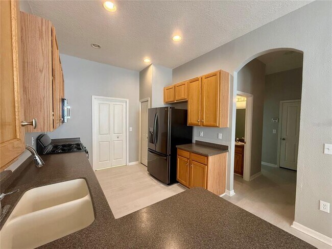 Building Photo - 31819 Blythewood Way