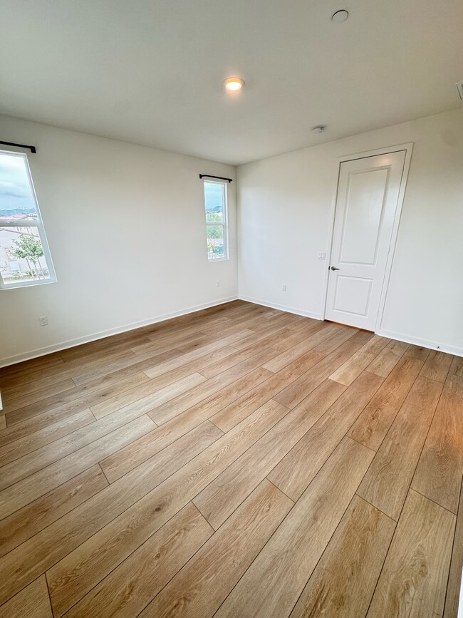 Building Photo - 303 Capistrano Dr