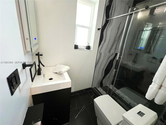 Building Photo - 2235 SW 23rd Ave