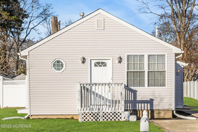 Building Photo - 315 Elizabeth Ave