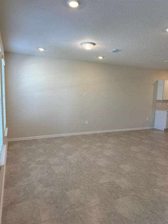 Building Photo - 2318 Southbury Dr