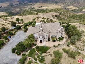 Building Photo - 10827 Pacific View Dr