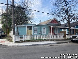 Primary Photo - 112 Oelkers St