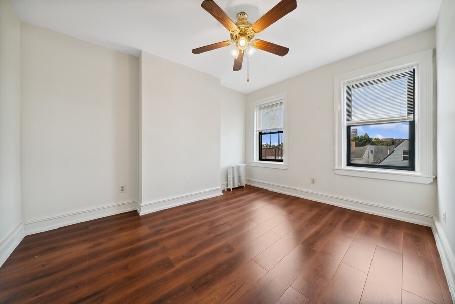 Building Photo - 591 Bramhall Ave