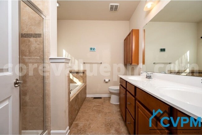 Building Photo - 584 Fox River Hills Way