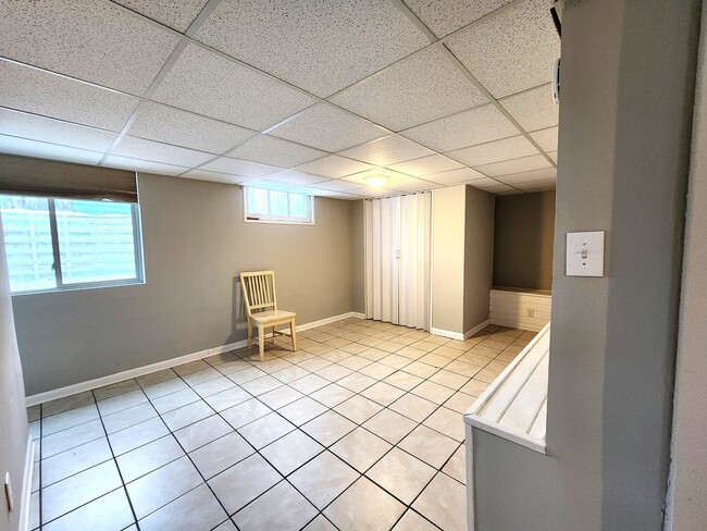 Building Photo - 365 Vandalia St