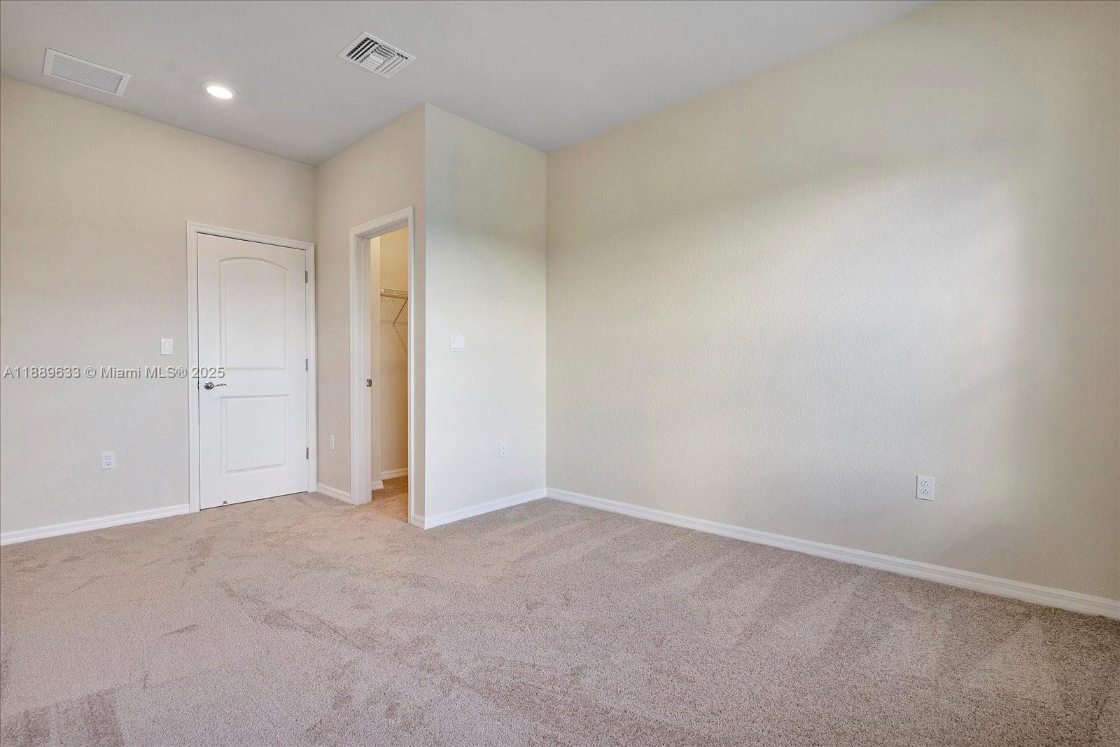 Building Photo - 2108 Appleton Cir N