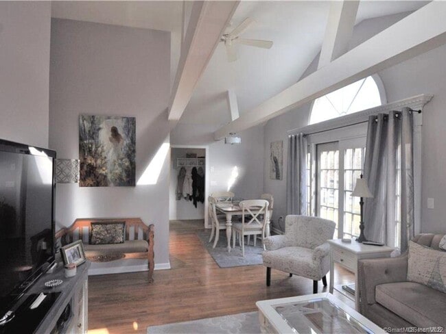 Building Photo - 1500 Redding Rd