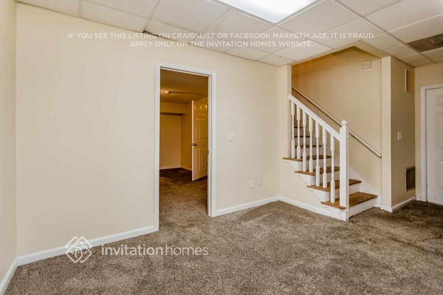 Building Photo - 445 Senator Rd