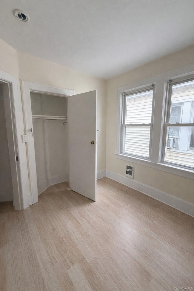 Building Photo - 128 Poningo St