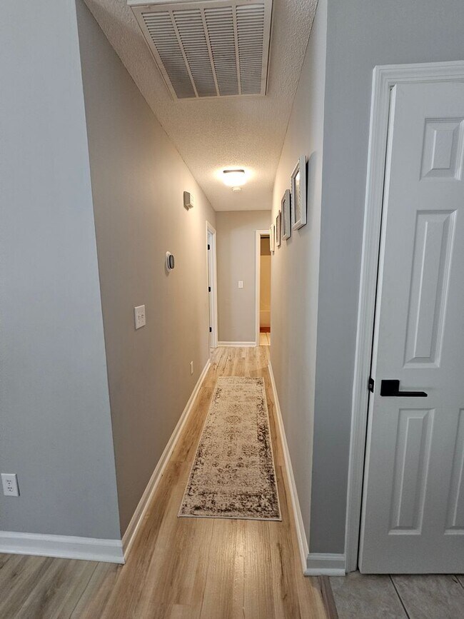 Building Photo - 3 Bedroom Home in Chadwick Shores