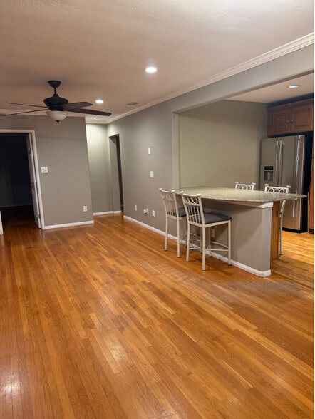 Building Photo - 5535 Forbes Ave