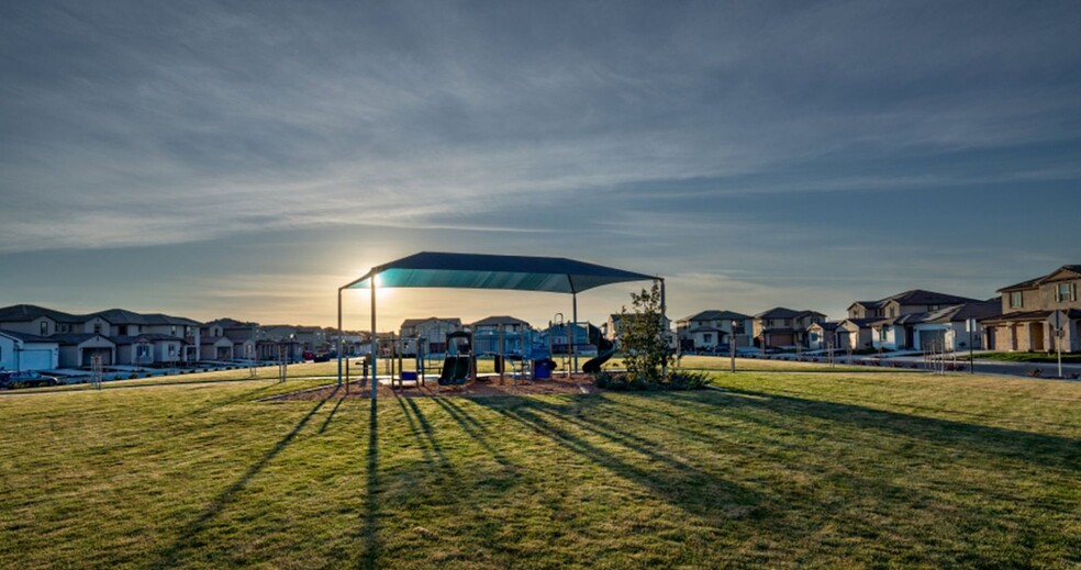 Covered playground - 5919 Lakestone Dr